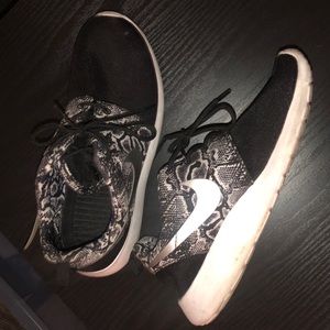 Nike Roshes